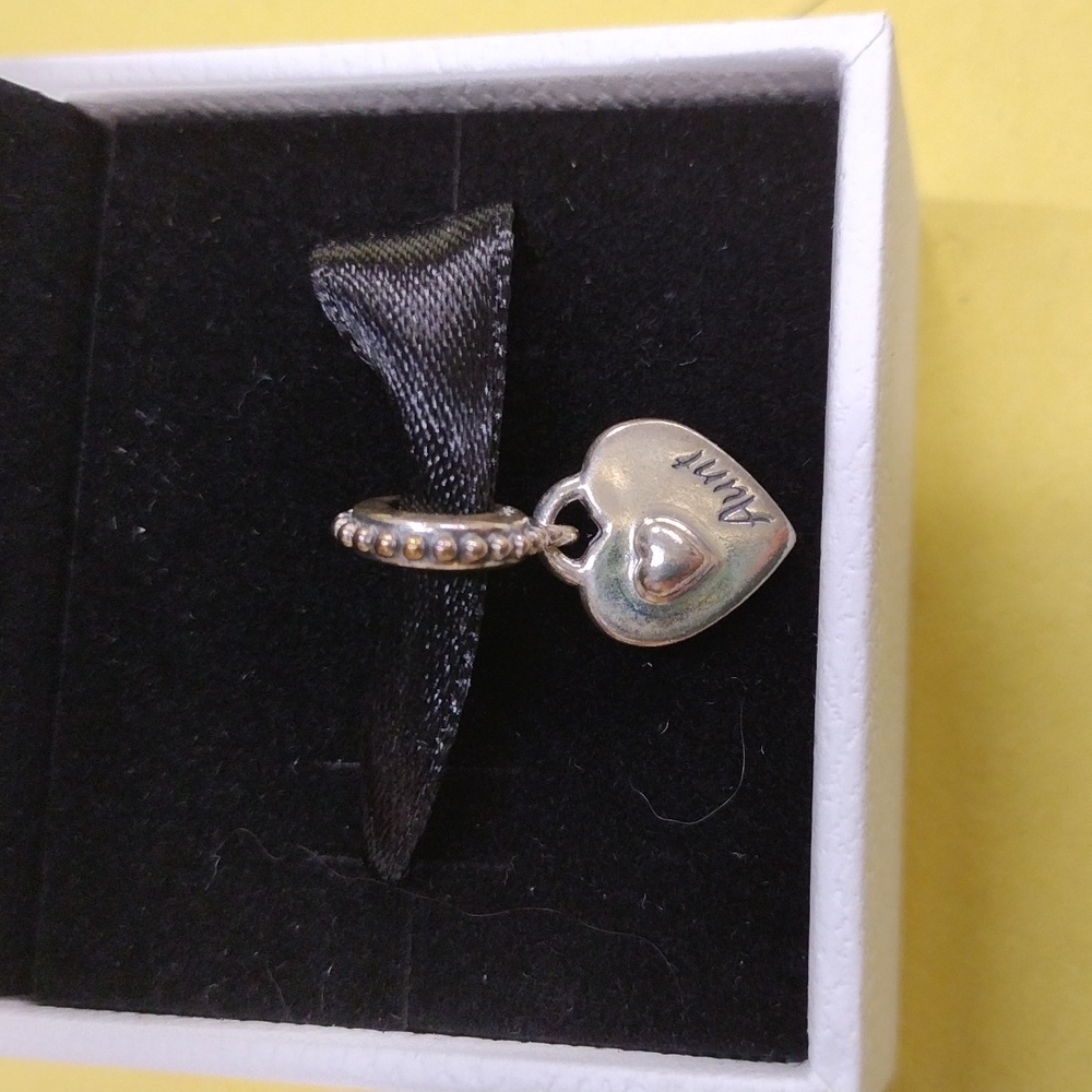 Pandora charm aunt forever heart
